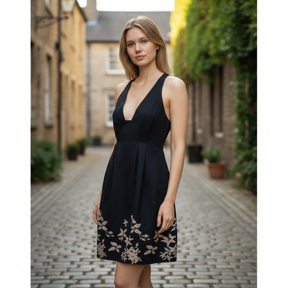 Tibi New York Black Floral Embroidered V-Neck Cocktail Dress Size 8 Sleeveless